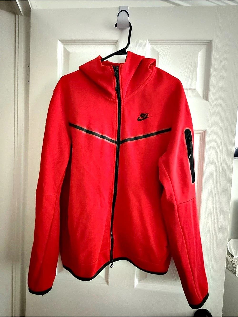 Nike Sportswear Tech Fleece Full-Zip Windrunner Hoodie Windrunner Hoodie Red &